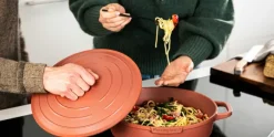 Hapjespan 28 cm Rood Performance Series Inductie Westinghouse